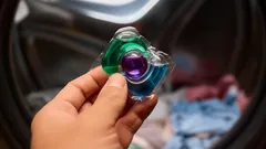 Jak prawidłowo używać kapsułek do prania: prawie wszyscy popełniają te same błędy