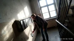 Krótka historia: Jeden robak na klatce schodowej sprawił, że przestałam udawać