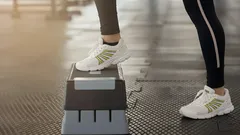 Idealne ćwiczenie na problematyczne kolana: trenuj nogi i pośladki, nie uszkadzając stawów